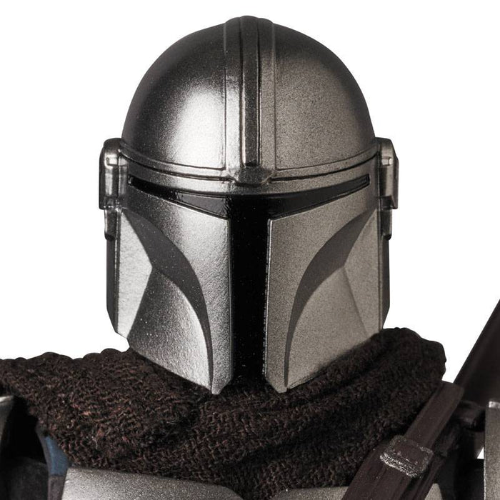 Medicom Toy Mafex: Star Wars The Mandalorian - Din Djarin Mandaloriano