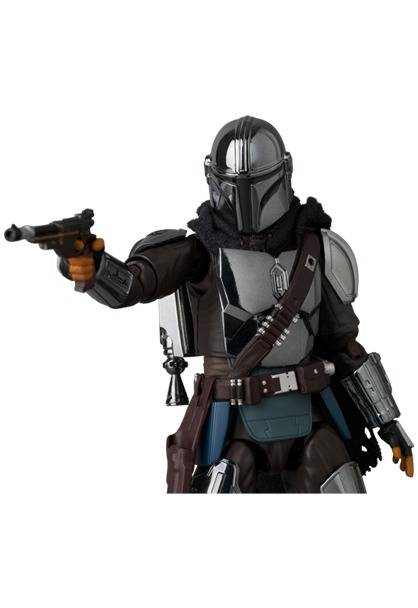 Medicom Toy Mafex: Star Wars The Mandalorian - Din Djarin Mandaloriano Chrome