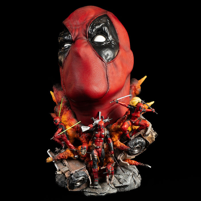PCS Bust Fine Art Series: Marvel - Deadpool 16.5 Pulgadas