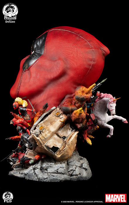PCS Bust Fine Art Series: Marvel - Deadpool Deluxe 16.5 Pulgadas