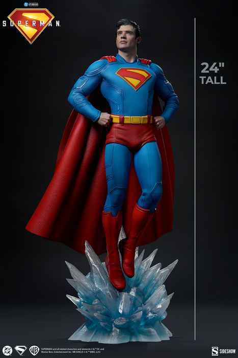 Sideshow Premium Format: DC Superman 2025 - Superman 24 Pulgadas