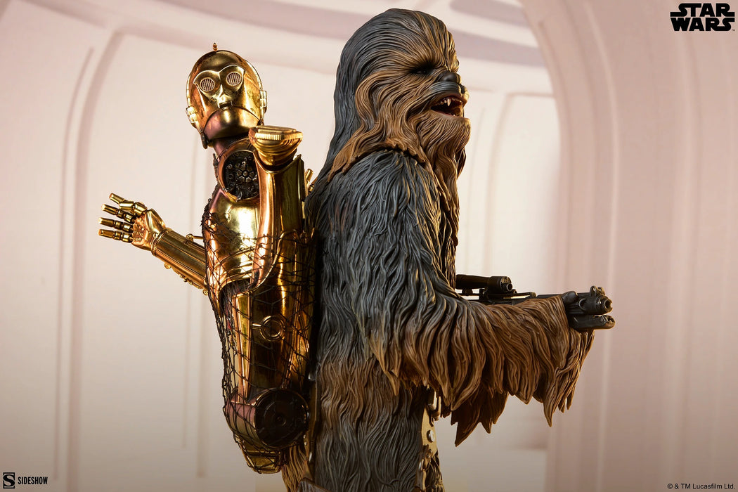 Sideshow Premium Format: Star Wars El Imperio Contraataca -  Chewbacca y C3PO Escala 1/4