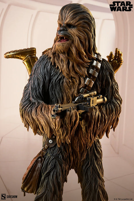 Sideshow Premium Format: Star Wars El Imperio Contraataca -  Chewbacca y C3PO Escala 1/4