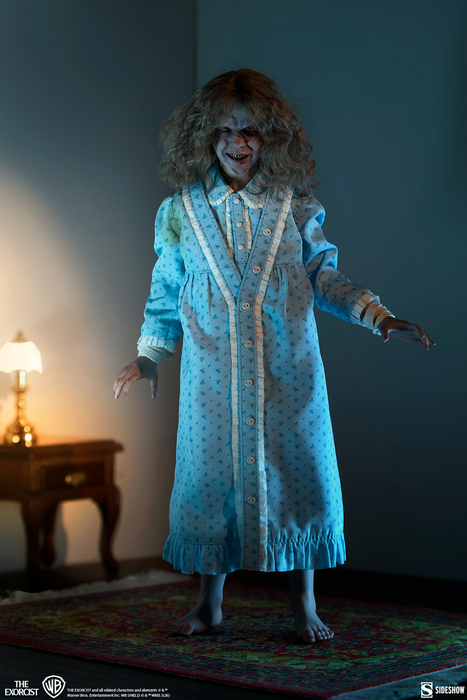 Sideshow Collectibles: El Exorcista - Regan MacNeil Escala 1/6