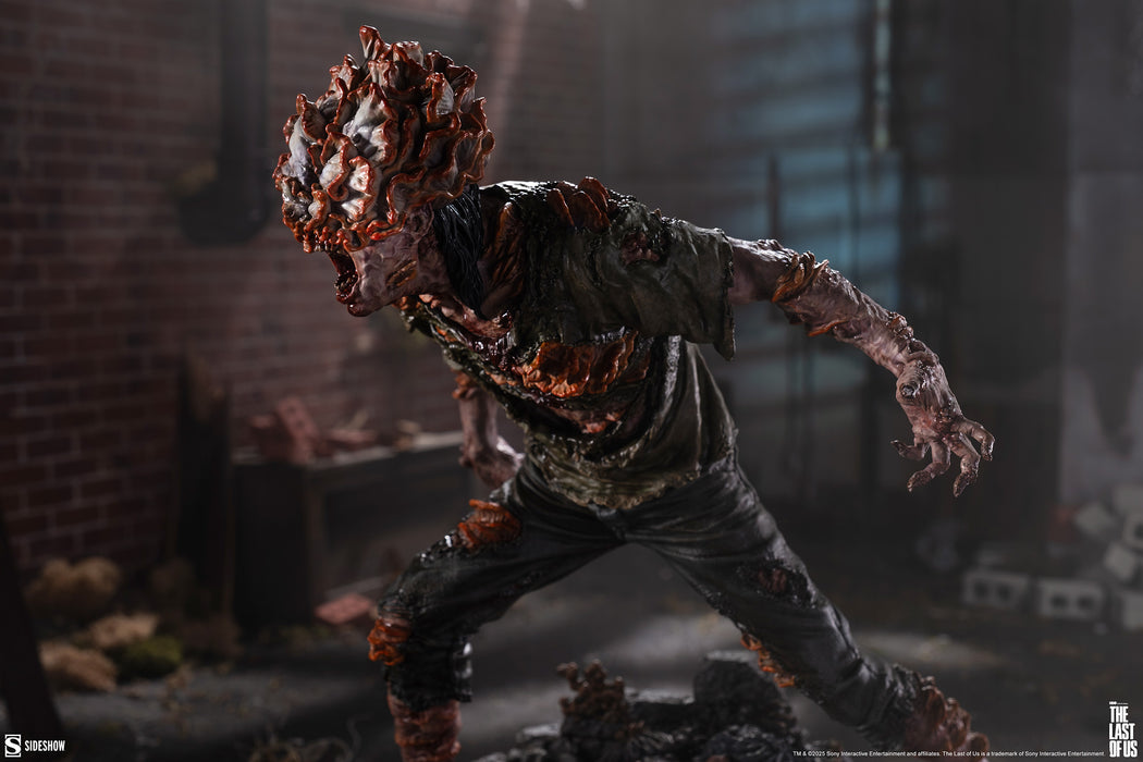 Sideshow Statues: The Last Of Us - Chasqueador Escala 1/6