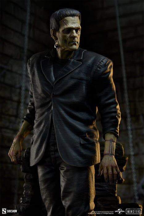 Sideshow Premium Format: Universal Monsters - Frankenstein Collector 22 Pulgadas