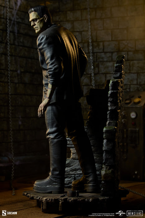Sideshow Premium Format: Universal Monsters - Frankenstein Collector 22 Pulgadas