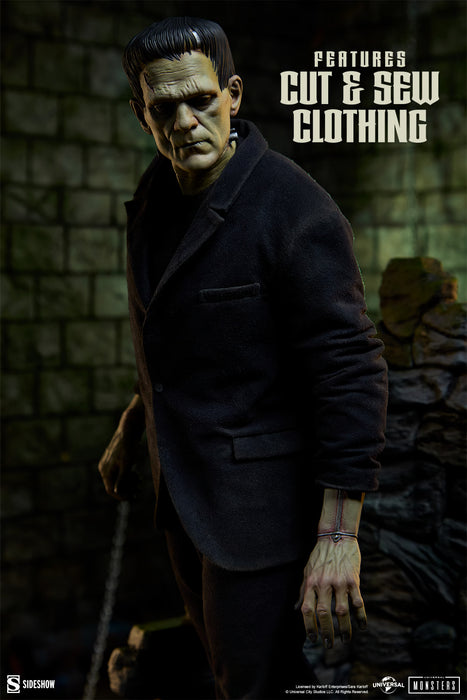 Sideshow Premium Format: Universal Monsters - Frankenstein Mixed Media 22 Pulgadas