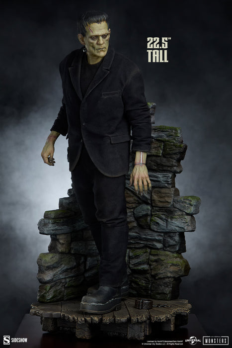 Sideshow Premium Format: Universal Monsters - Frankenstein Mixed Media 22 Pulgadas