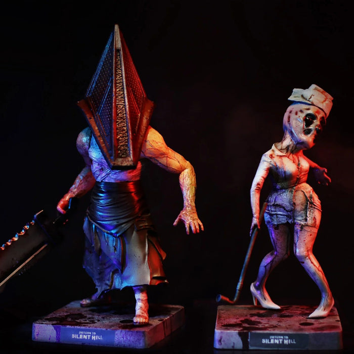 Star Ace Toys: Silent Hill 2 - Pyramid Head y Enfermera Cabeza de Burbuja Escala 1/6