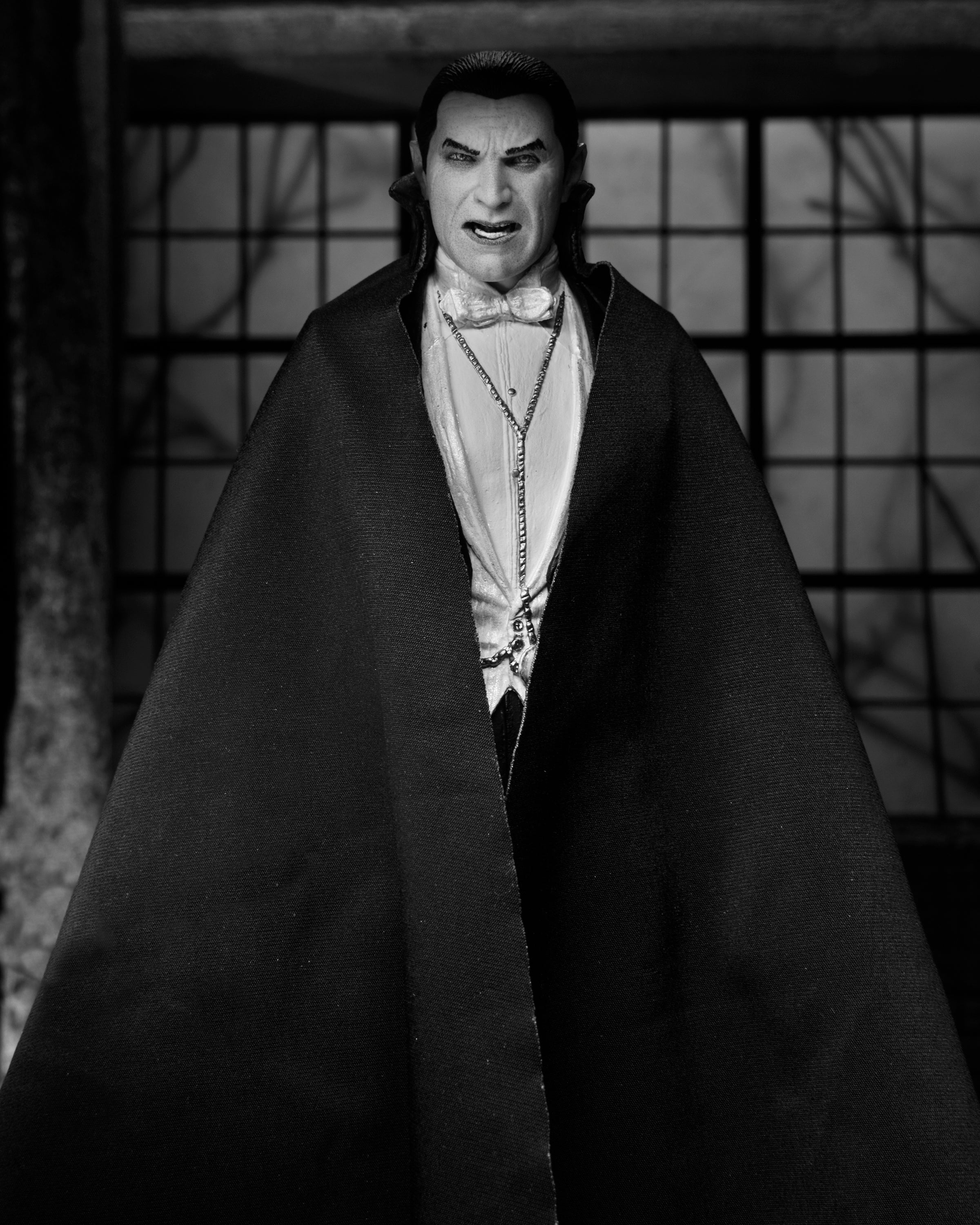 Neca Figura de Accion: Universal Monster - Dracula Carfax Abbey 7 Pulgadas
