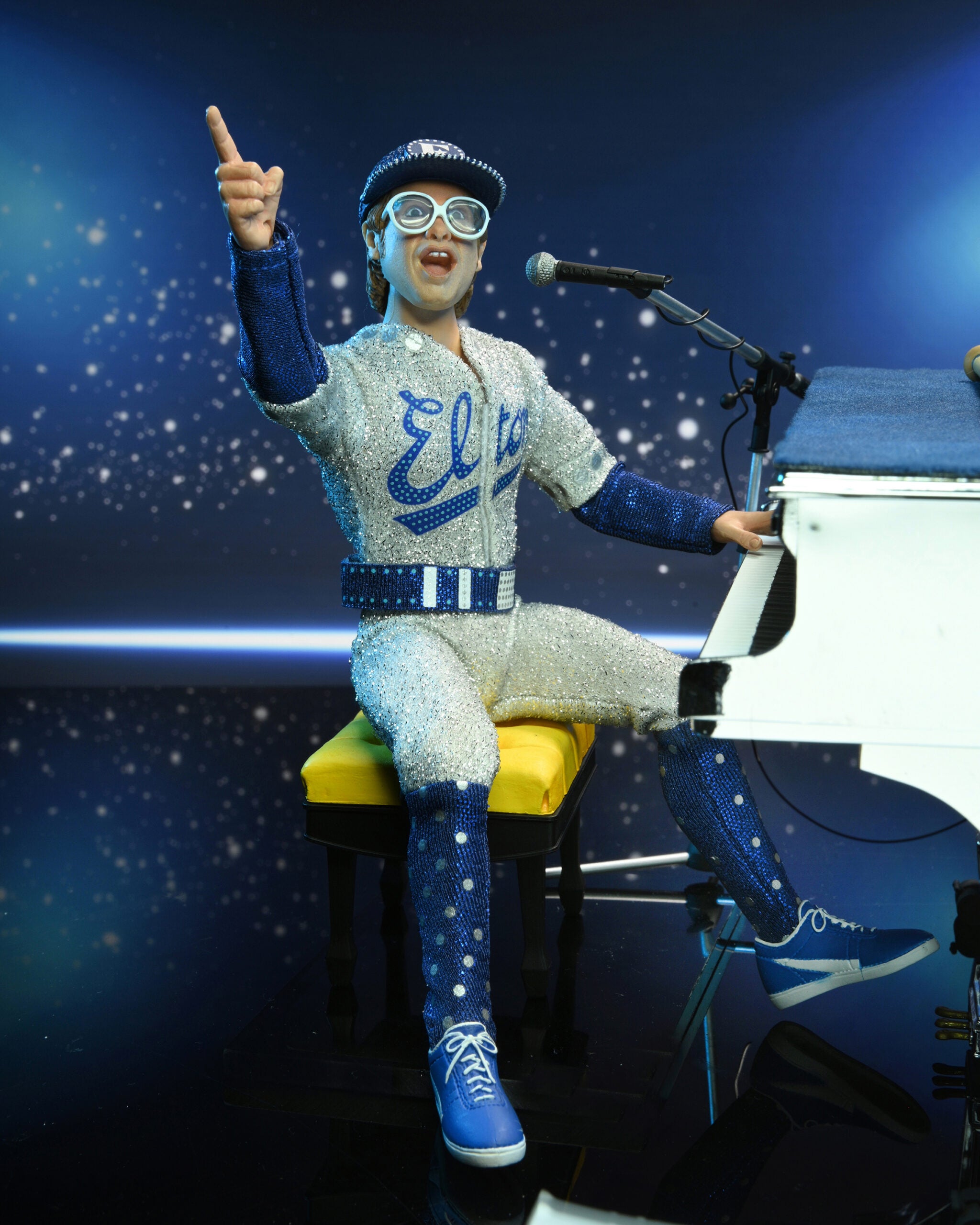 NECA Figura de Accion Vestida: Elton John Concierto en Vivo 1975 8 Pulgadas