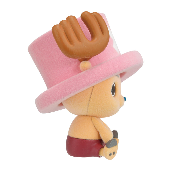 Banpresto Fluffy Puffy: One Piece - Chopper Flocked sentado