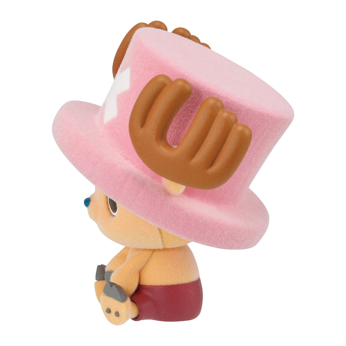 Banpresto Fluffy Puffy: One Piece - Chopper Flocked sentado