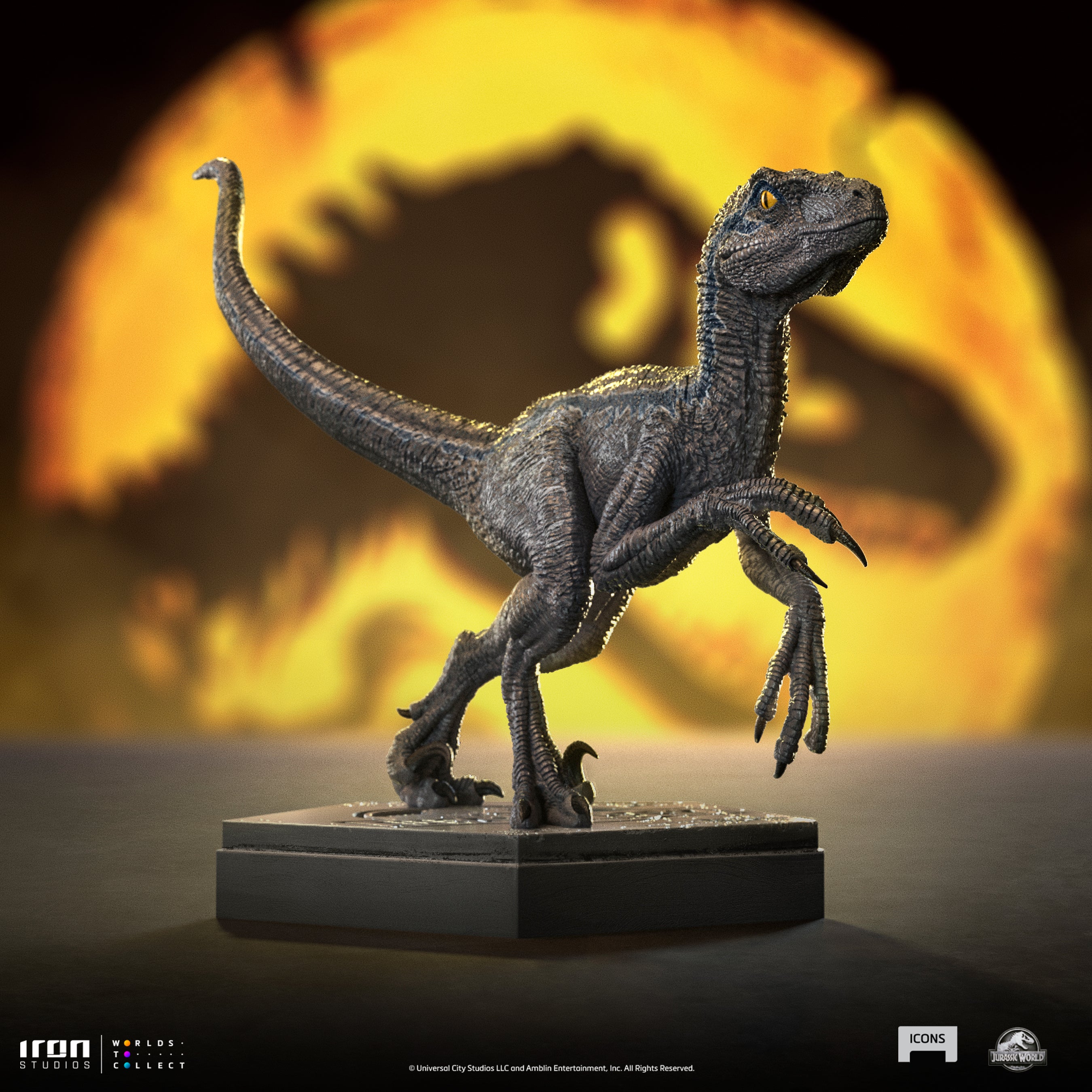 IRON Studios: Jurassic World - Velociraptor Blue