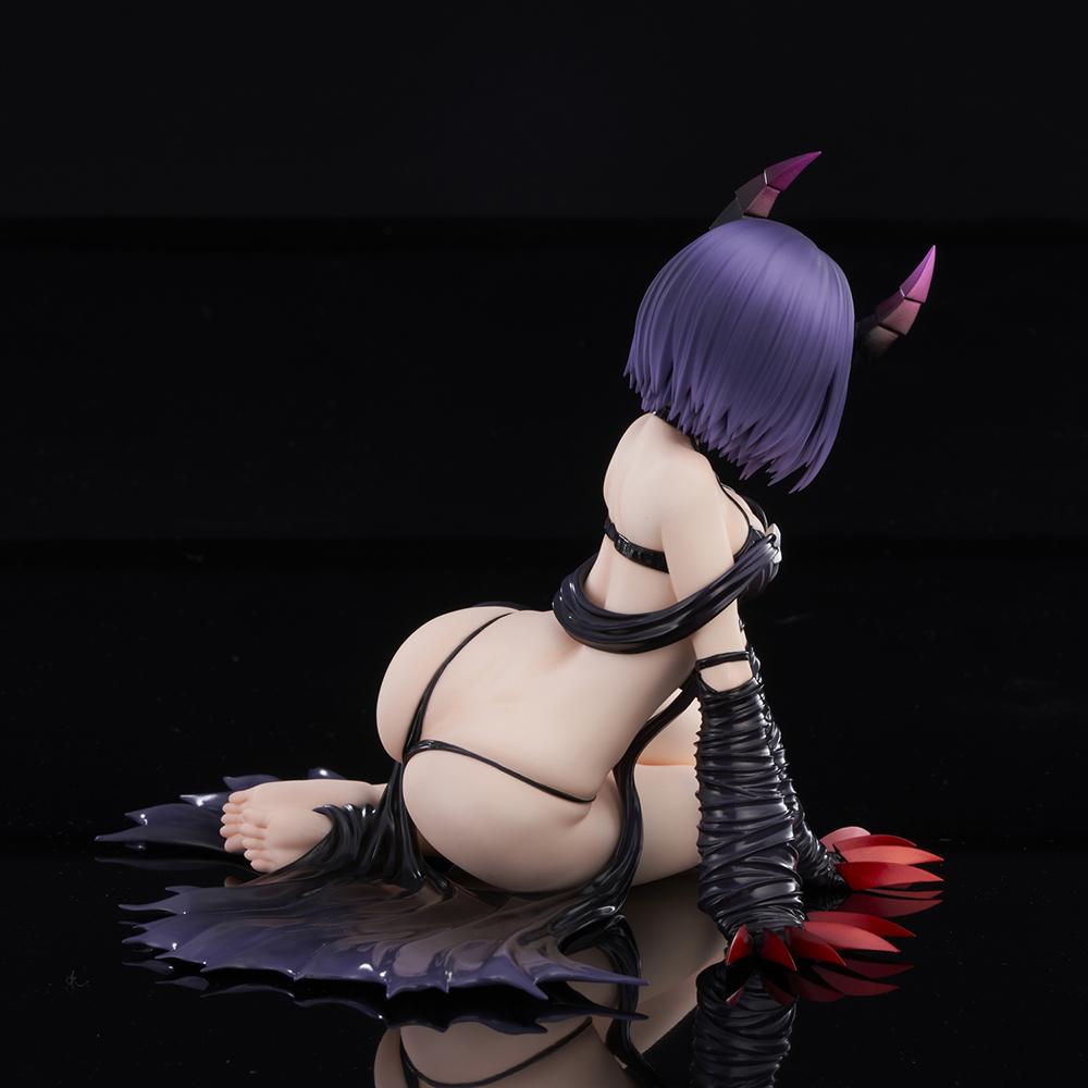 Union Creative Scale Figure: To Love Ru Darkness - Haruna Sairenji Darkness Escala 1/6